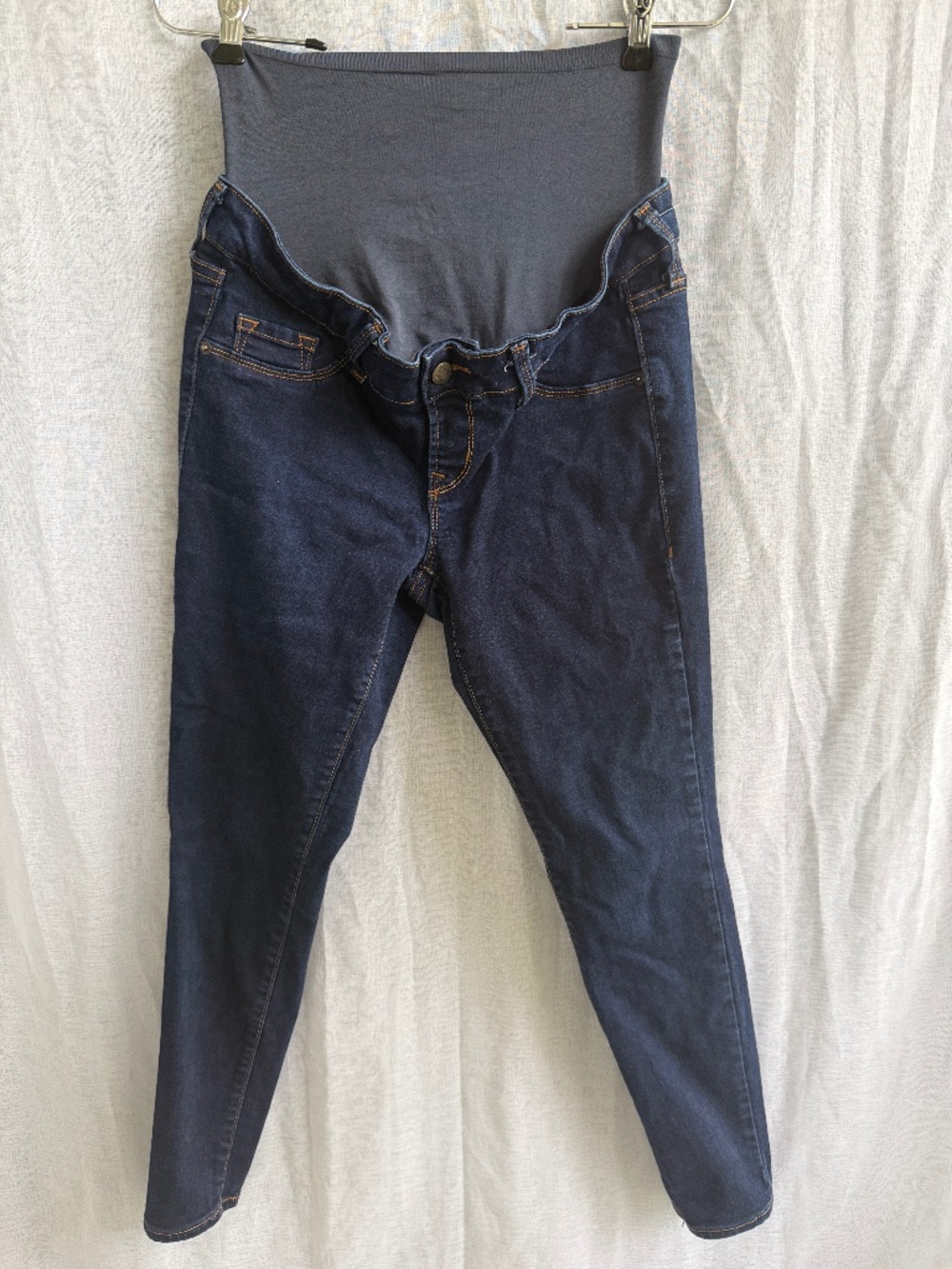 Old Navy | Maternity Rockstar Super Skinny Jeans | Size 4/6‎ (Small)